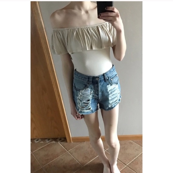 Honey Punch Nude Ruffle Off Shoulder Bodysuit - Picture 3 of 5